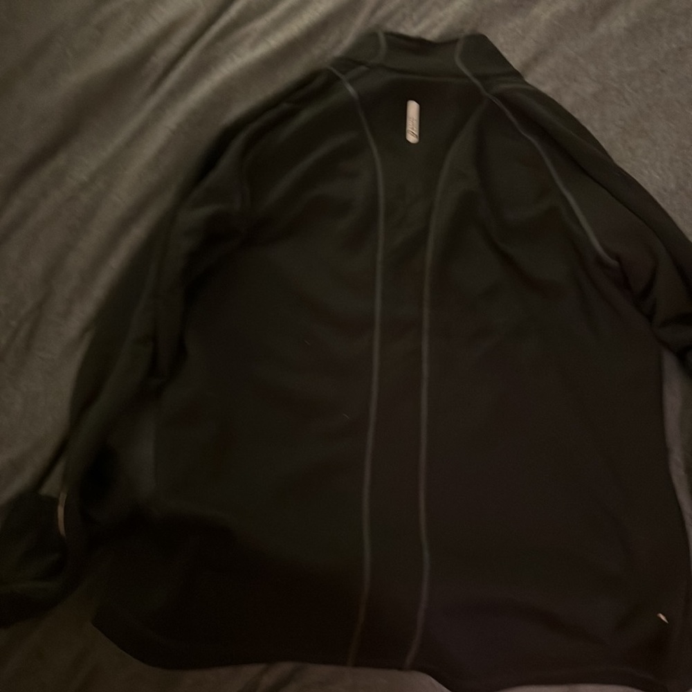 ASICS pull over sweater - Picture 4 of 4